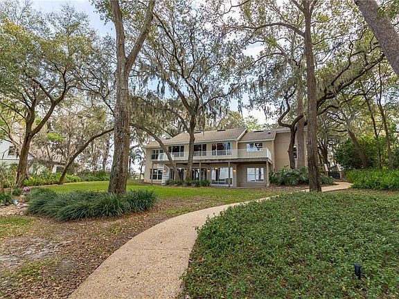 3rd image of 2260 Interlaken Ln