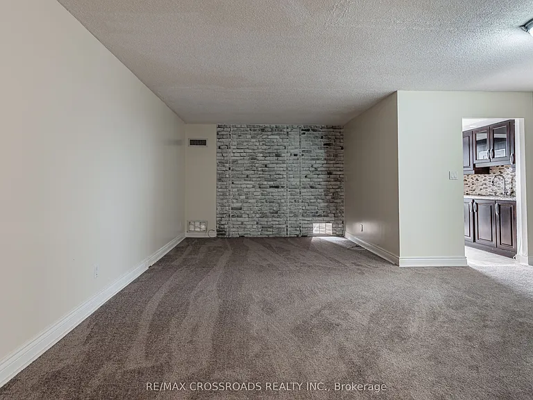 88 Corporate Dr #1714 — Photo 6