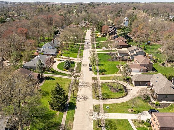 5th image of 7451 Old Quarry Ln