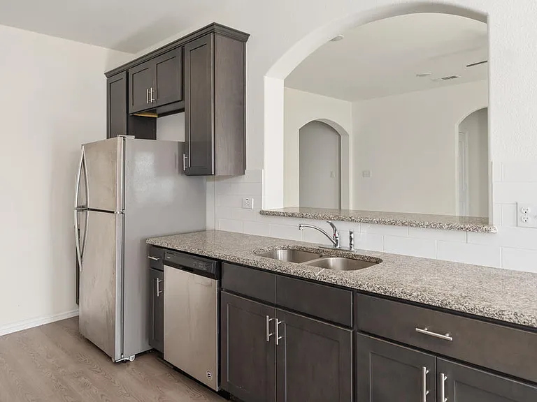 117 Willowbend Loop — Photo 8