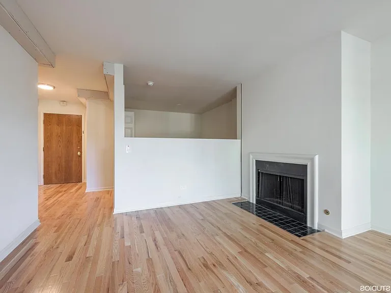 1700 Hinman Ave #2G — Photo 2