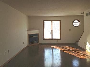 5th image of 302 Thistle Dr
