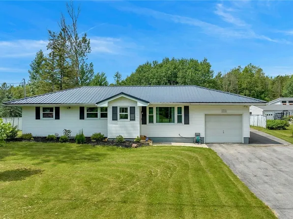 10180 Partridge Rd, Holland, NY 14080