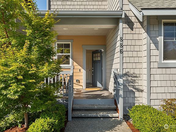 3rd image of 886 NE 2nd Street