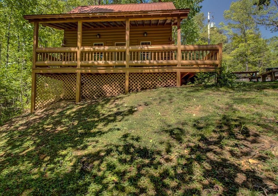 1st image of 1005 Ski View Ln