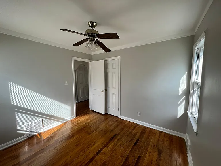 22041 Donald Ave — Photo 11