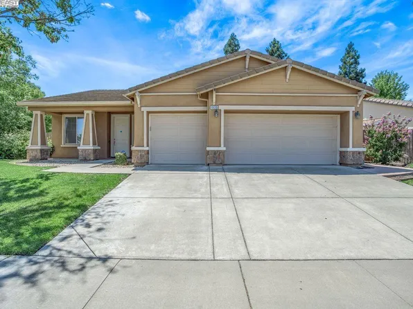 1935 Kingston Dr, Dixon, CA 95620