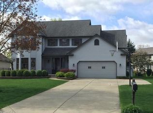 1743 Island Dr, Poland, OH