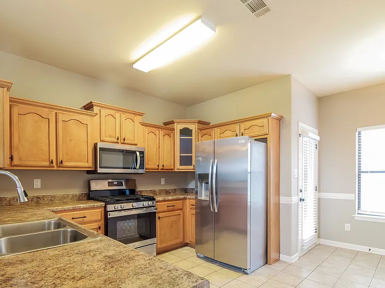 245 Birch Springs Cv — Photo 7