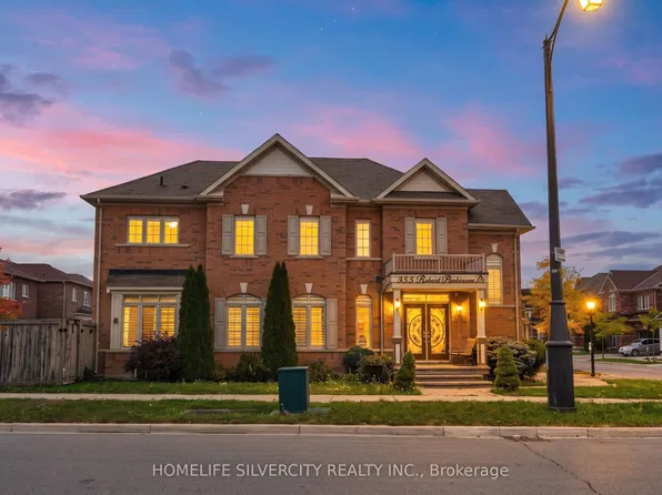 355 Robert Parkinson Dr, Brampton, ON L7A 4C5