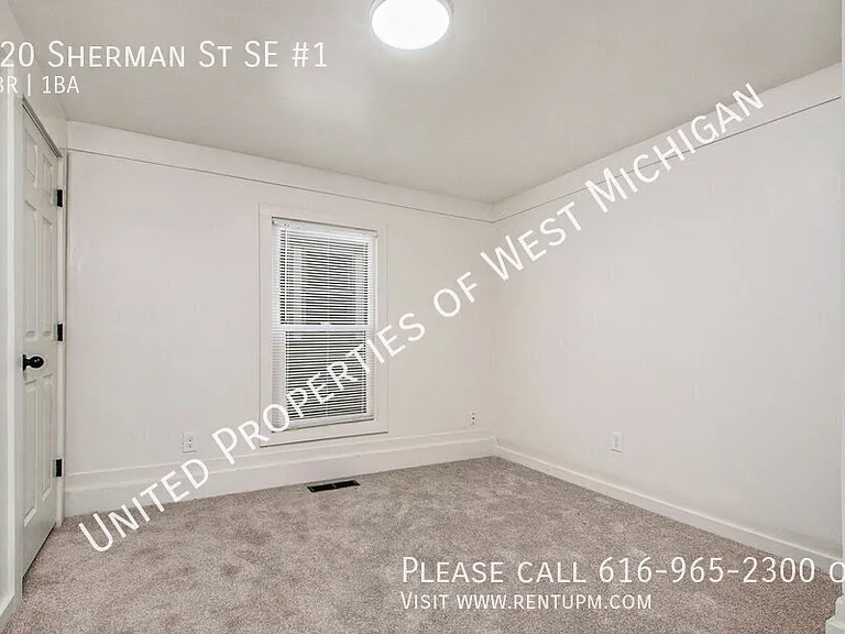 720 Sherman St SE #1 — Photo 10