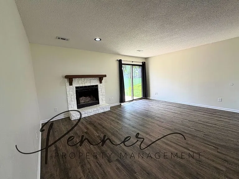 18811 E Lexington Rd — Photo 2