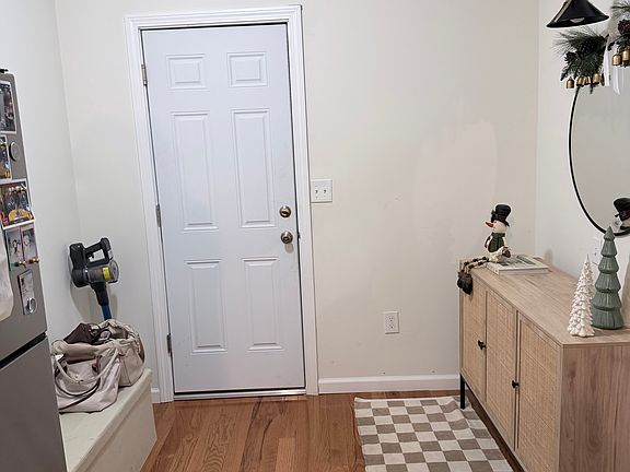 4th image of 155 Tracy Ave #1