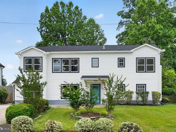 7304 Dickenson St, Springfield, VA 22150