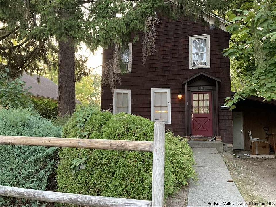 1st image of 7 Fairview Ave