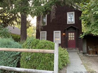 7 Fairview Ave, New Paltz, NY 12561