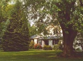 67 Woodbrooke Dr, Coatesville, PA 19320