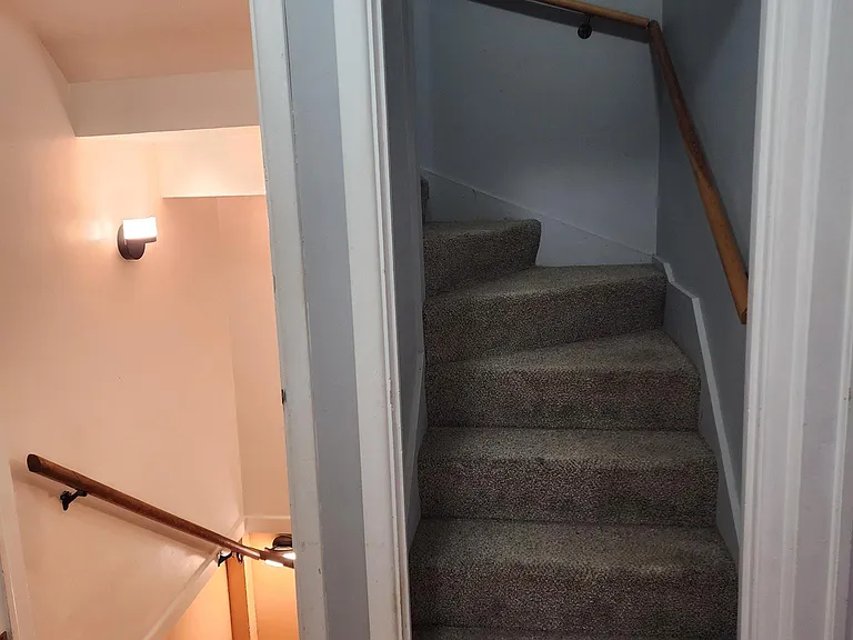 7050 Caroline Ave — Photo 29