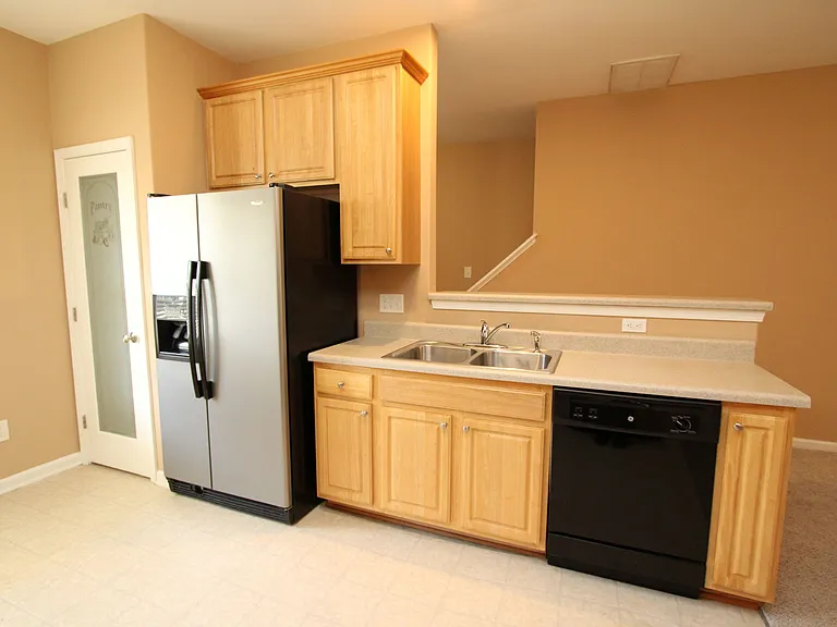 3921 Volkswalk Pl — Photo 11