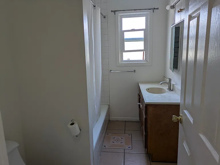 13118 E Penn St — Photo 19
