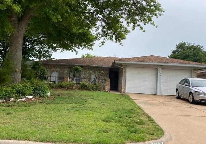 1st image of 5804 NW 70th St