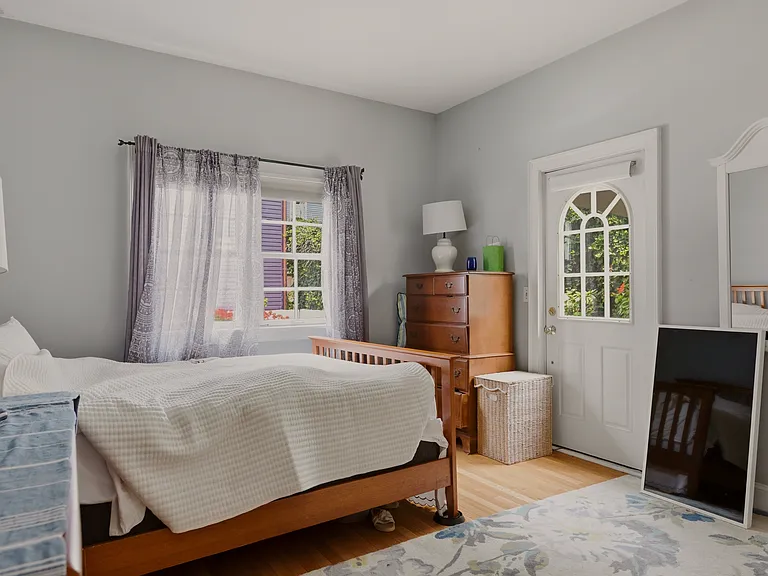 92 Pelham St #1 — Photo 19
