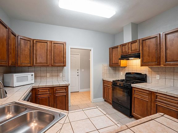 3rd image of 5510 Prock Ln