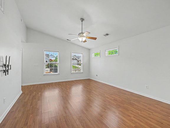 4th image of 3546 Agape Ct