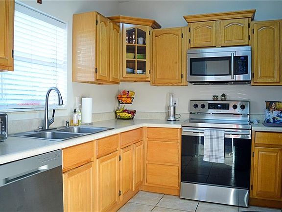 5th image of 103 Valencia Dr