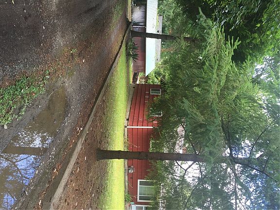 5th image of 2737 Vincent Way