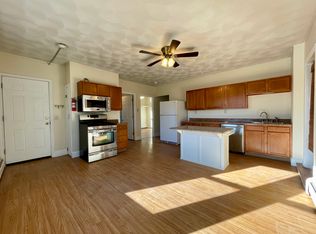 910 Mendon Rd FLOOR 2, Cumberland, RI 02864