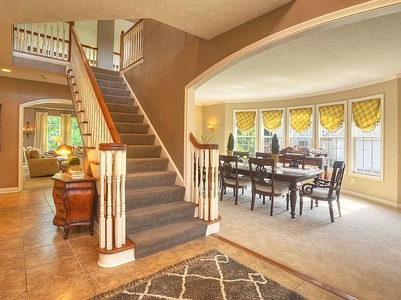 2nd image of 26406 Primrose Ln