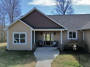 373 New Forest Rd, Young Harris, GA 30582