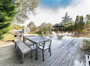 17 Beach Ave, Amagansett, NY 11930
