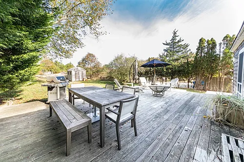 17 Beach Ave Photo 1