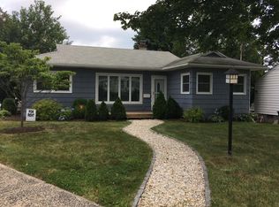 170 Stratfield Pl, Bridgeport, CT 06606