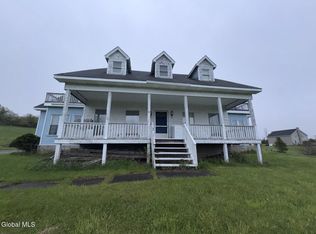 211 Reynolds Rd, Fultonville, NY 12072