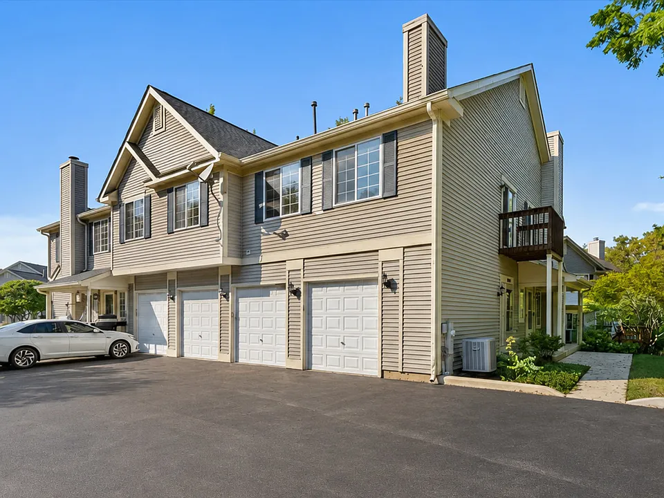 313 Windsor Ct #D