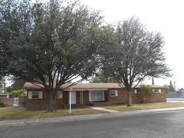 1st image of 3111 Windsor Dr