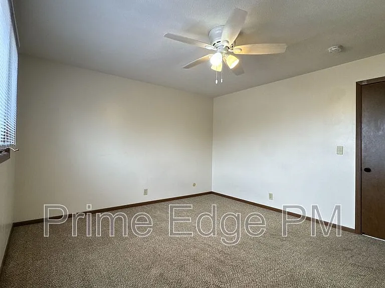 2532 T St #4 — Photo 13