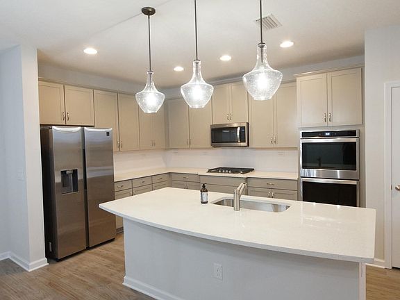 4th image of 263 Tamar Ct