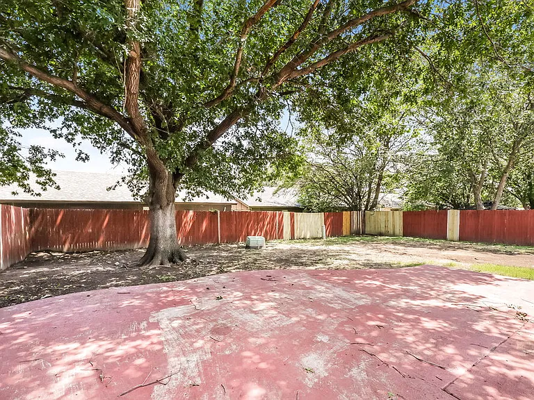 3400 Meadowmoor St — Photo 16