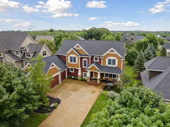 2476 Fieldstone Curv, Woodbury, MN 55129