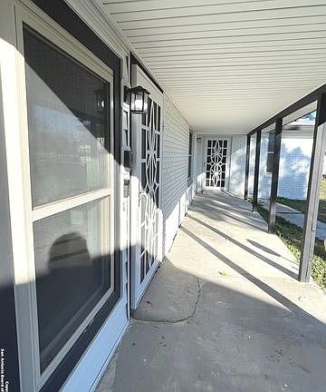 5th image of 319 Solar Dr