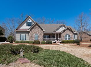 3413 Phoenix Cove Dr, Gainesville, GA 30506