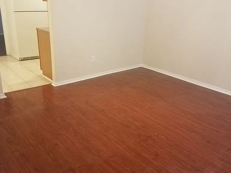 5325 Bayside Rd — Photo 1