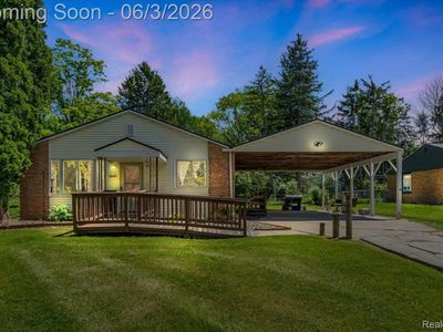 2491 Crystal Dr, Ann Arbor, MI, 48108
