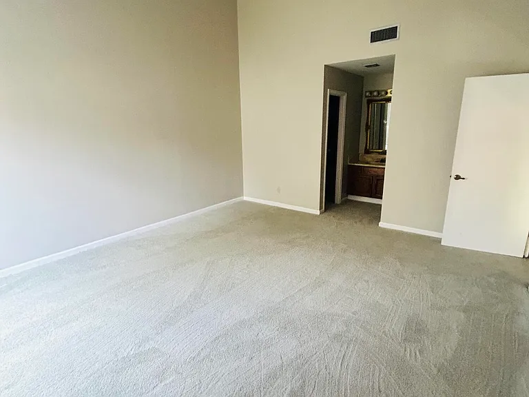 604 Briargate Walk Cir — Photo 14