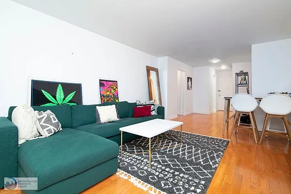 Rented by Metropolitan Property Group | media 2