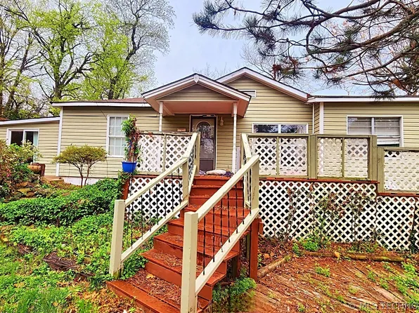 403 N Jones Ave, Tahlequah, OK 74464